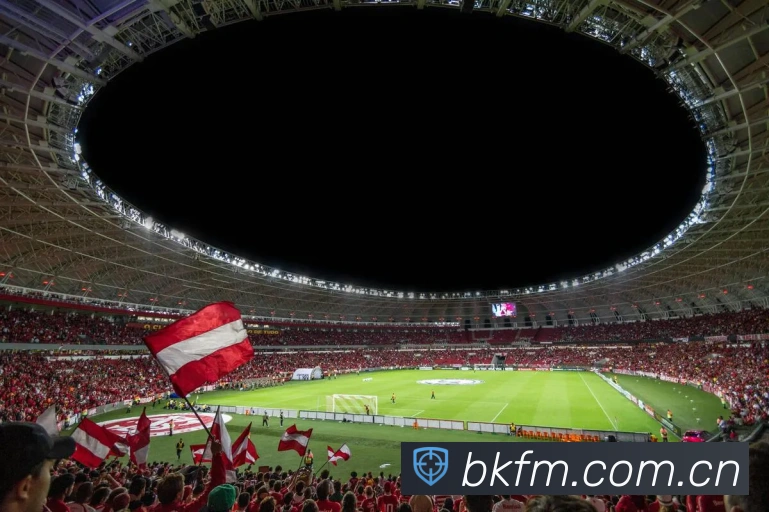 凯发体育世界杯：全球焦点赛事引领足球热潮掀起新一轮竞技风暴